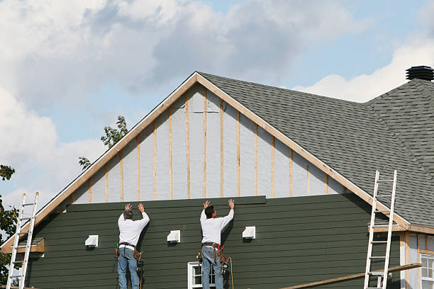 Professional Siding Contractor technician working in Pennington, NJ